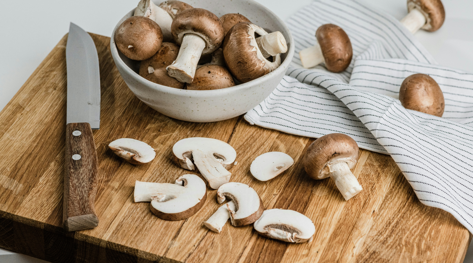 Growing mushrooms with AI